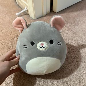 Misty the mouse squishmallow